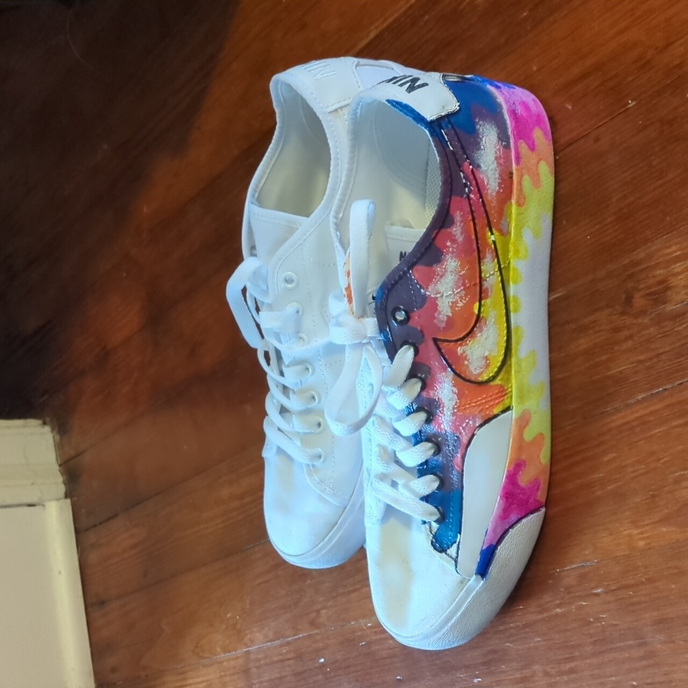 Nike SB custom painted low blazers